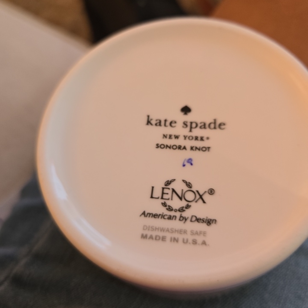 kate spade White and Gold Dinnerware Collection - Picture 2 of 6